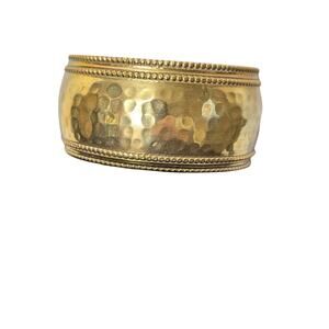 Vintage brass round hammered bangle bracelet unsigned gold tone